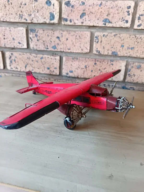 ford tri motor three engine airplane model metal decoration collection in very good condition