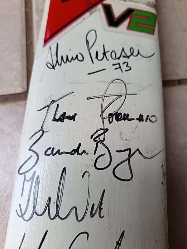 cricket bat