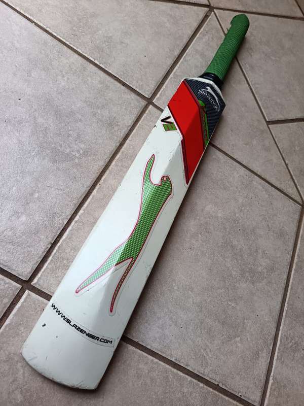 cricket bat