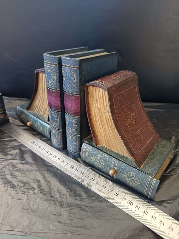 book ends decor