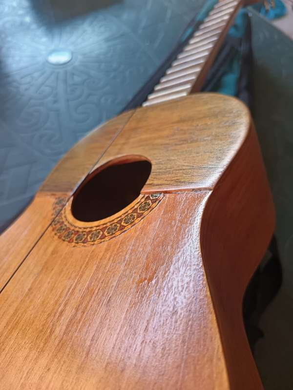 Tradional  Cuatro guitar