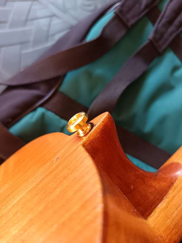 Tradional  Cuatro guitar