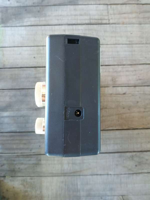 Radio - Battery + 220v Operation
