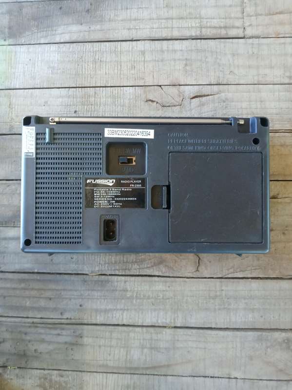 Radio - Battery + 220v Operation