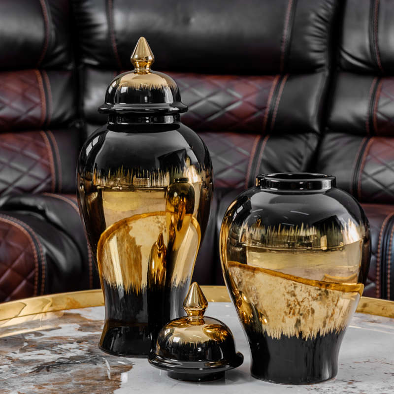 KC Furn  Refined Black Vase Set