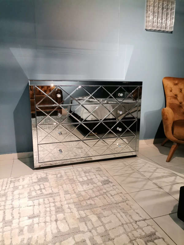 KC FURN - Kennedy Chest Of Drawer