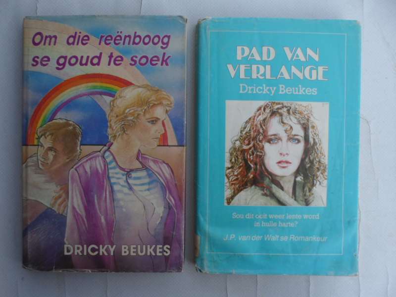 2 Boeke deur Dricky Beukes. Om die Reenboog te soek & Pad van Verlange.