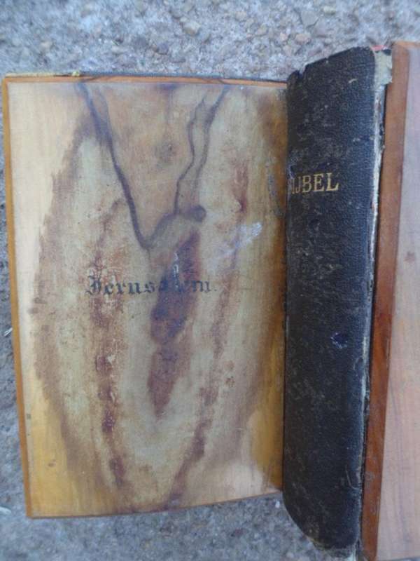 Staten-Generaal Bijbel (klein). 1934. Met hout voor- en agterblad.