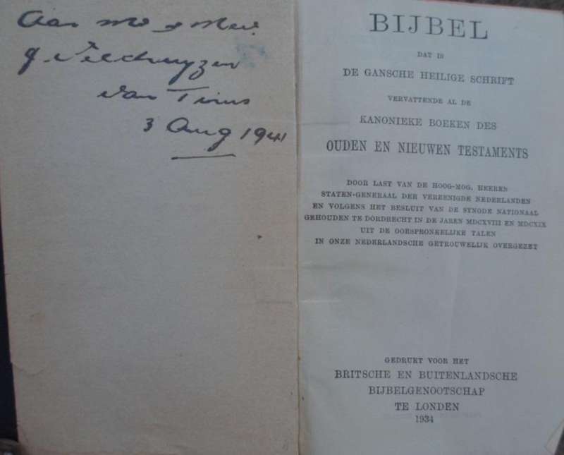 Staten-Generaal Bijbel (klein). 1934. Met hout voor- en agterblad.