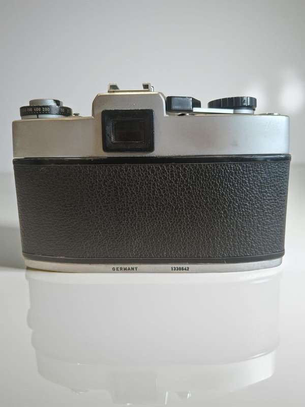  Leica Leicaflex Chrome  1960s Classic in Stunning Condition