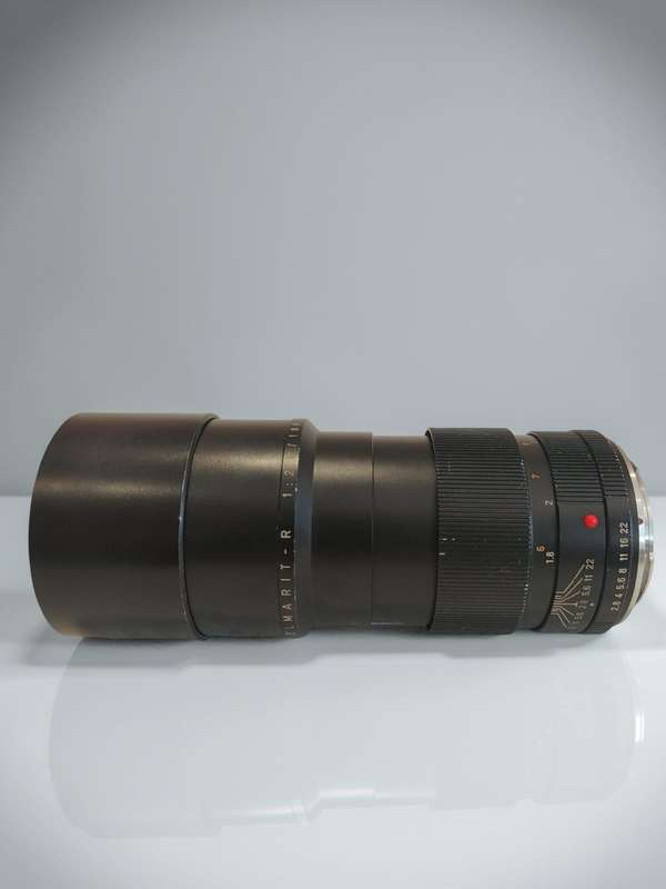 Leitz Elmarit-R 180mm f/2.8  Leica R-Mount Telephoto Lens