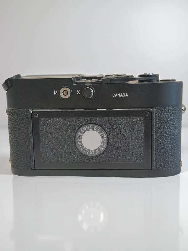 Leica MD-2 35mm Film Camera Body  Classic 1972 All-Mechanical Collector's Body