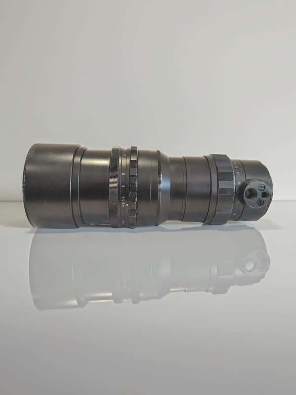 Leitz Telyt 280mm f/4.8 Lens with Visoflex III Reflex Housing + Prism Finder  Leica Telephoto Kit