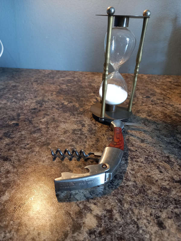 Casselman knife and hourglass