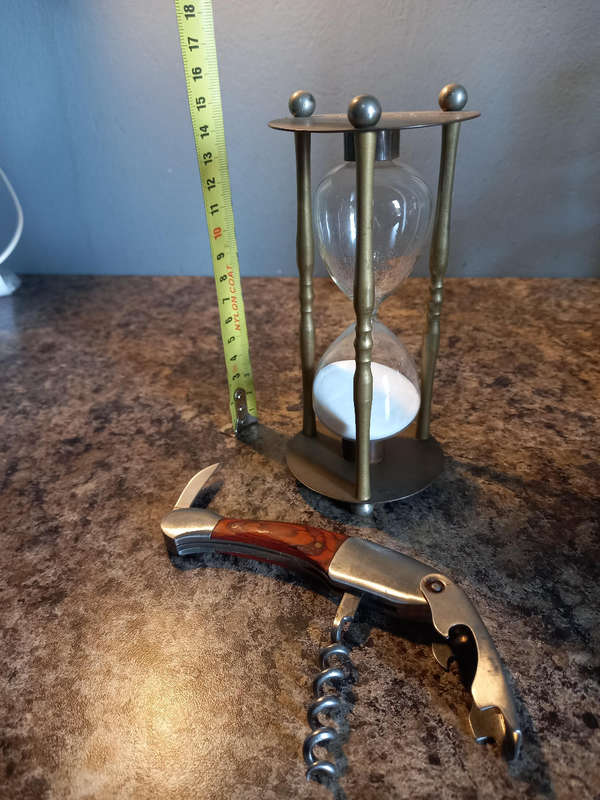 Casselman knife and hourglass