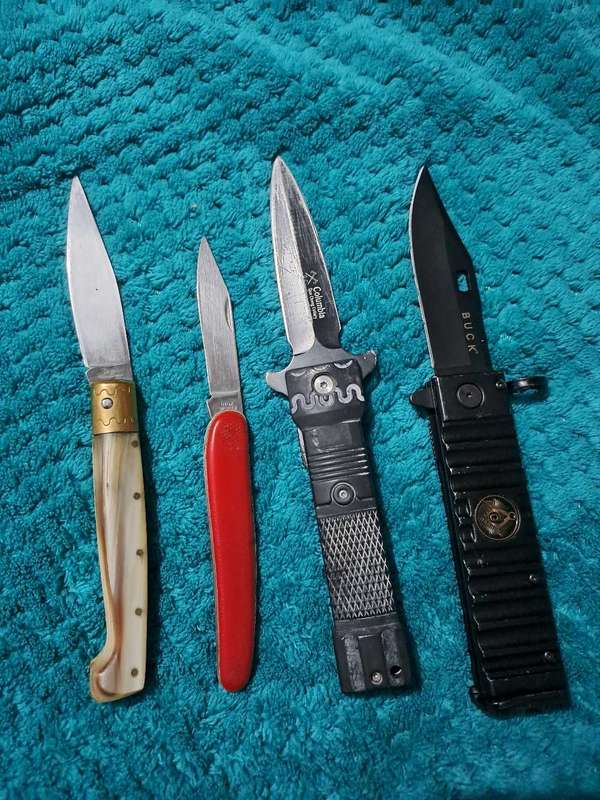 Knife lot
