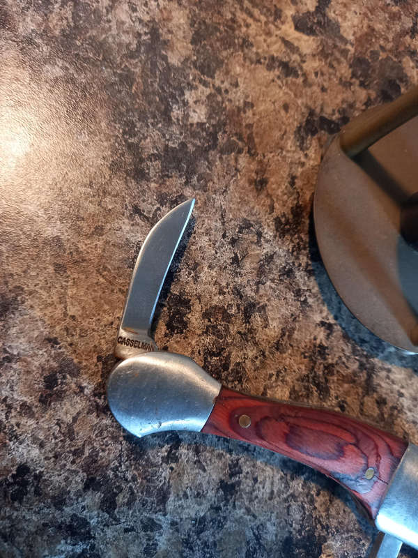 Casselman knife and hourglass