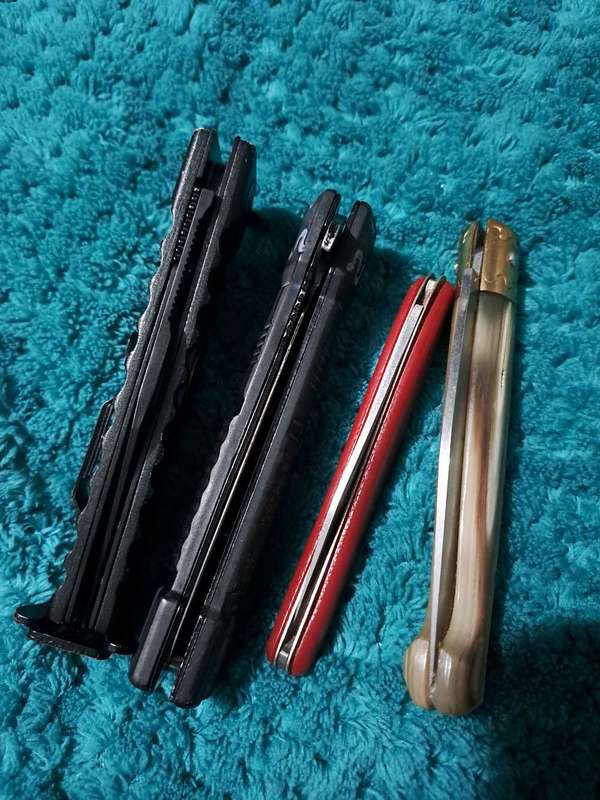 Knife lot