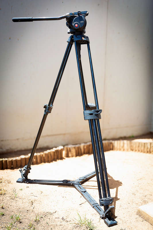 Manfrotto 504 fluid video head & 546GB aluminium twin leg video tripod