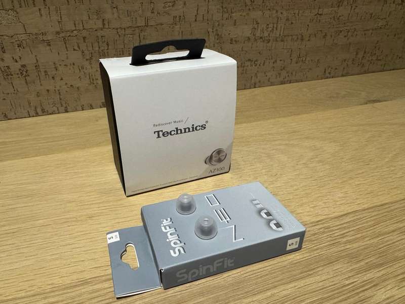 Open Box Technics AZ-100 Wireless Earbuds + Upgraded Spinfit eartips