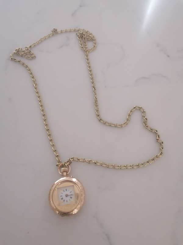Beautiful Collectible Antique Solid Gold Pocket Watch