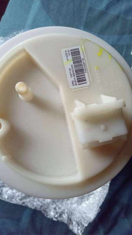 Opel Adam 1L turbo fuel pump