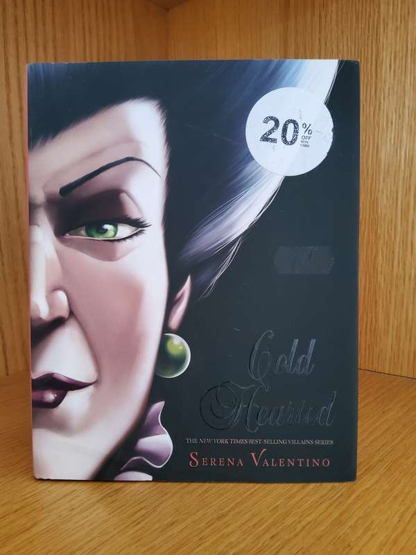 Disney Villains Cold Hearted: A Tale of the Wicked Stepmother by Serena Valentino (Hardcover)