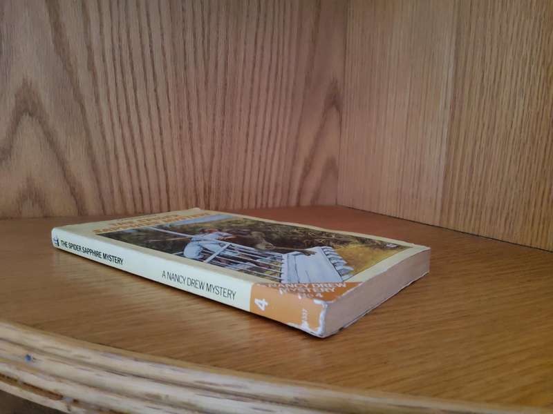 Nancy Drew The Spider Sapphire Mystery by Carolyn Keene