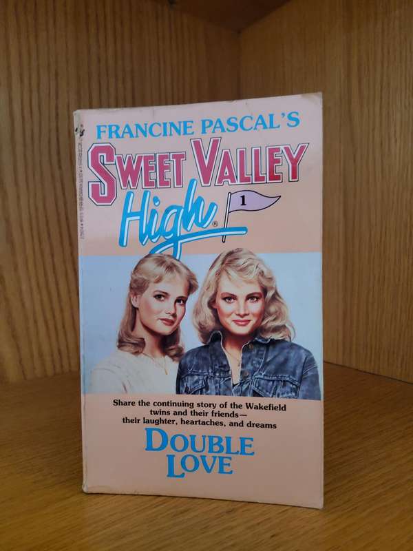 Sweet Valley High by Francine Pascal