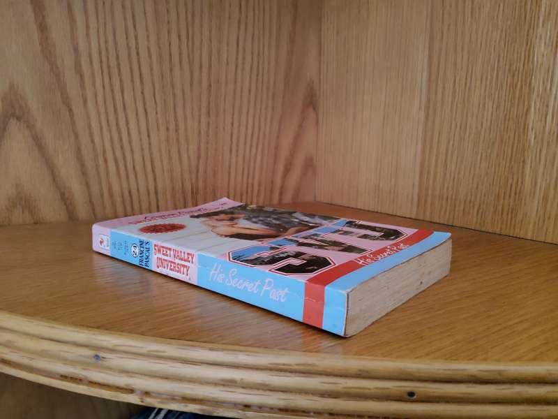 Sweet Valley University by Francine Pascal