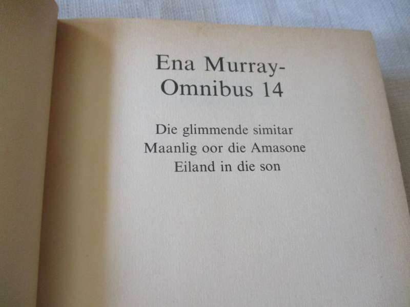 ENA MURRAY OMNIBUS 14 ( die glimmende simitar, maanlig oor die amasone, eiland in die son )