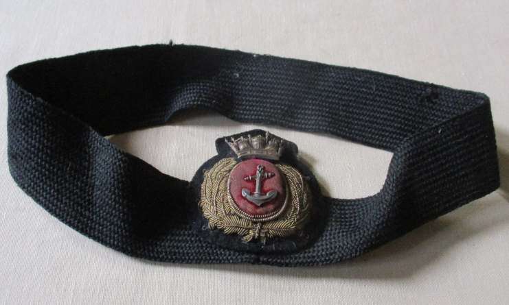 VINTAGE BRITISH MERCHANT NAVY CAP BADGE