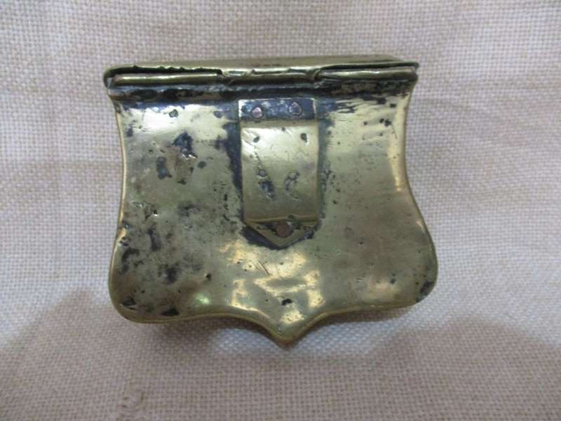 BRASS MILITARY GUN POWER HOLDER