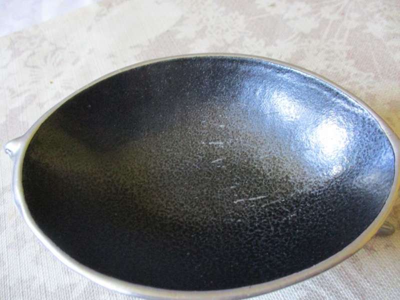 CARROL BOYES NUT\SWEET DISH  18CM X7CM HIGH