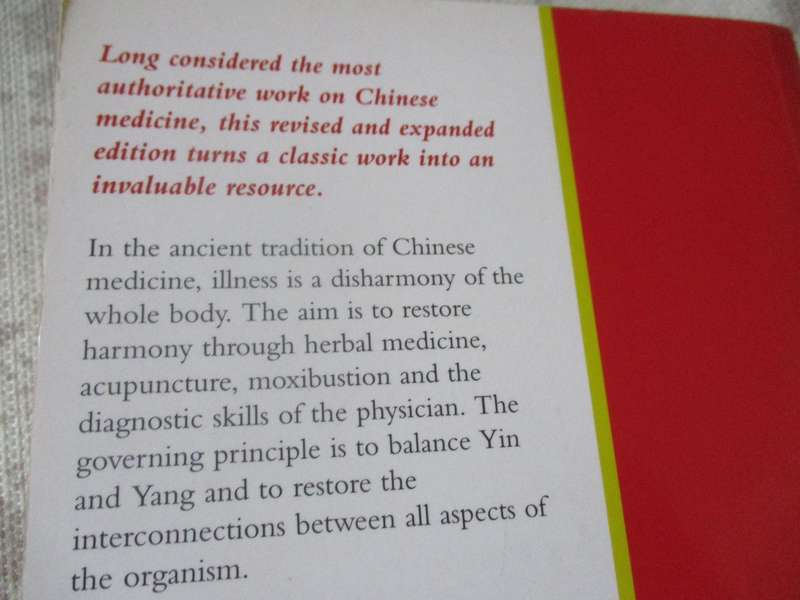 CHINESE MEDICINE - THE WEB THAT HAS NO WEAVER - TED J KAPTCHUK