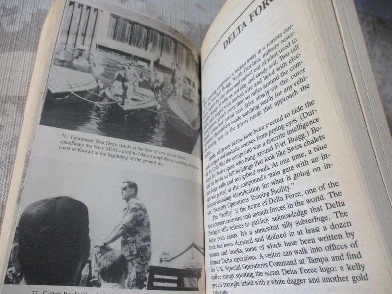 THE COMMANDOS - THE INSIDE STORY OF AMERICA'S SECRET SOLDIERS - DOUGLAS C WALLER