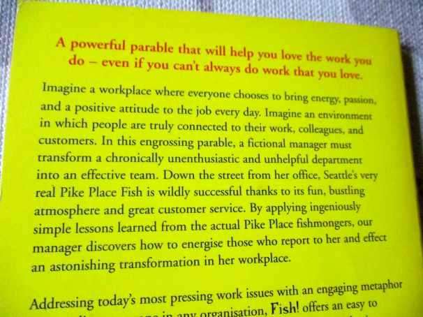 FISH ! - A REMARKABLE WAY TO BOOST MORALE AND IMPROVE RESULTS - STEPHEN C LUNDIN Ph.D.