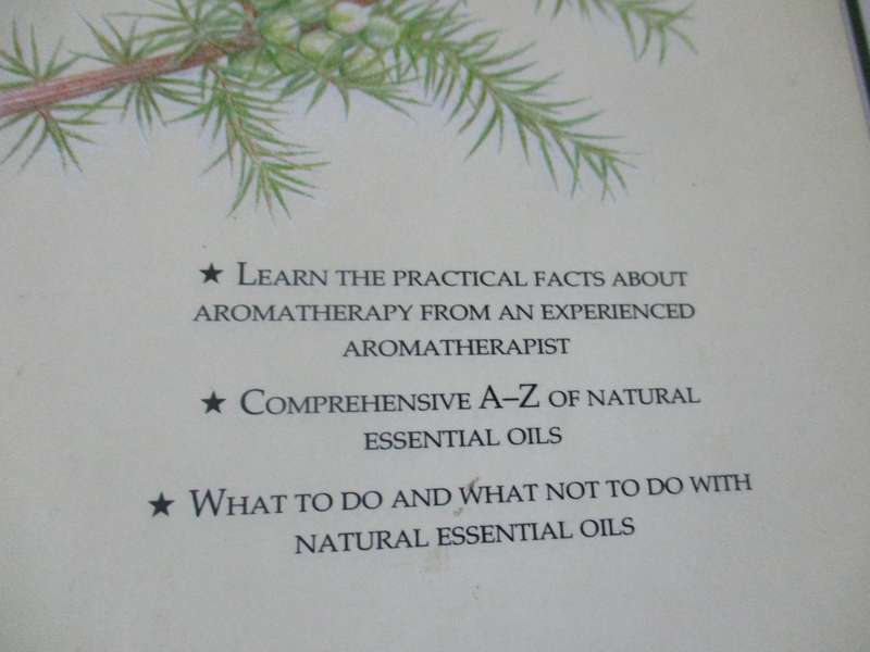 HERBS AND AROMATHERAPY - JOANNAH METCALFE