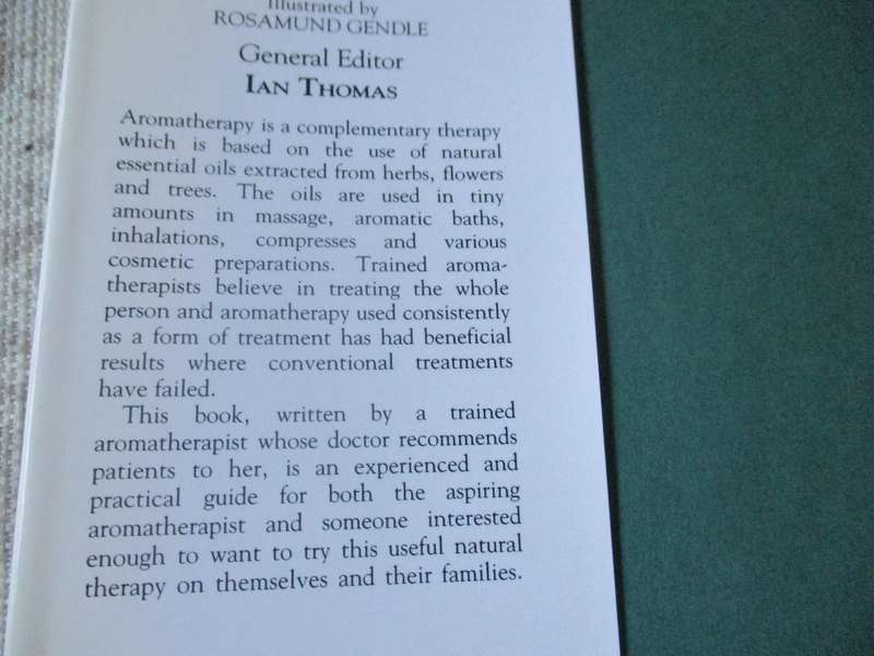 HERBS AND AROMATHERAPY - JOANNAH METCALFE