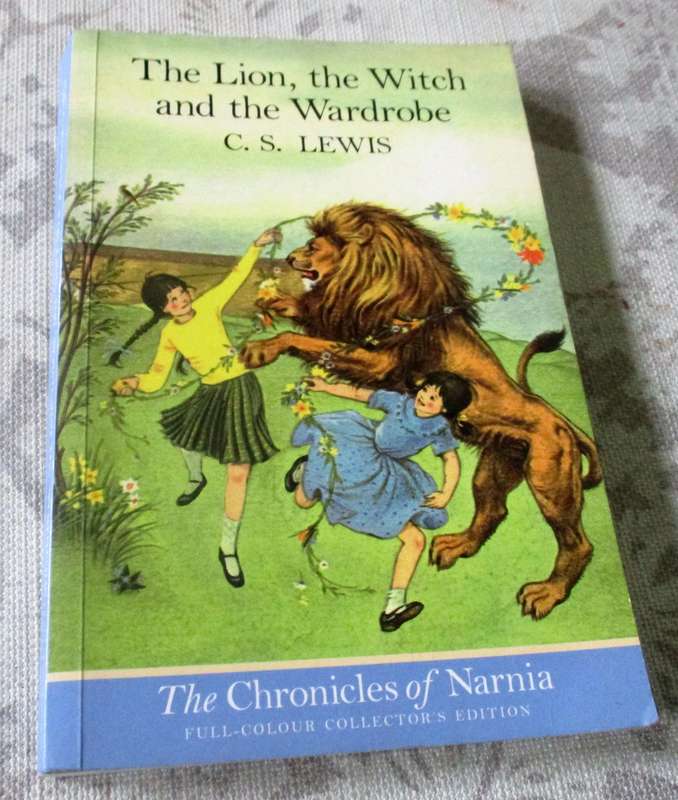 THE LION, THE WITCH AND THE WARDROBE - C.S. LEWIS