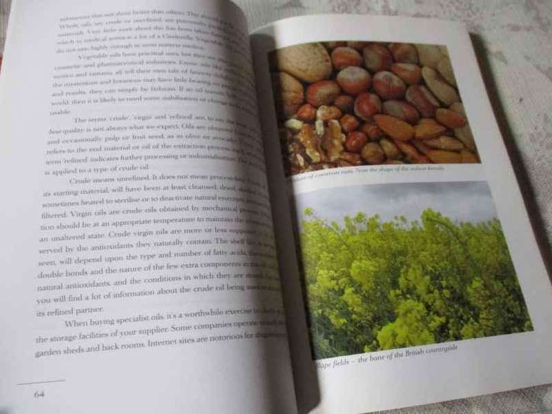 LIQUID GOLD - VEGETABLE OILS FOR AROMATHERAPY - JAN KUSMIREK