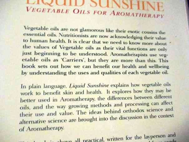 LIQUID GOLD - VEGETABLE OILS FOR AROMATHERAPY - JAN KUSMIREK