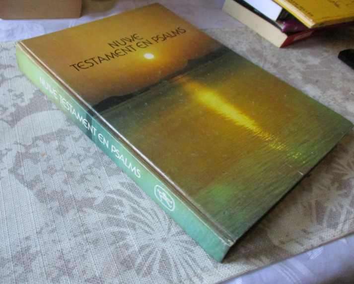 NUWE  TESTAMENT EN PSALMS - 1979 VERTALING