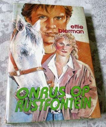 ONRUS OP RUSTFONTEIN - ETTIE BIERMAN