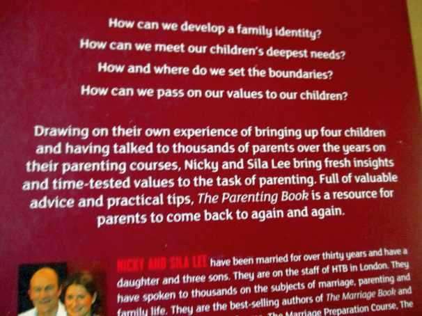 THE PARENTING BOOK - NICKY & SILA LEE