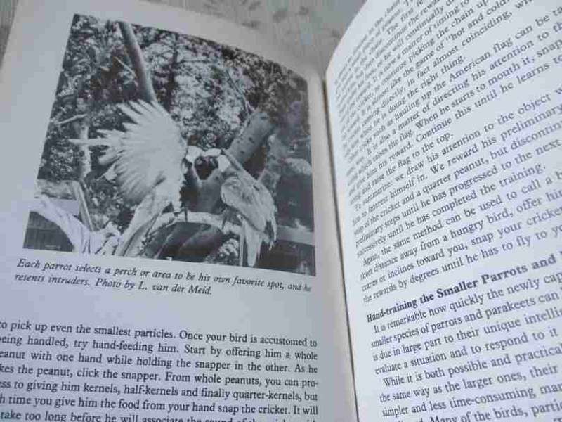 PARROT GUIDE - CYRIL H ROGERS