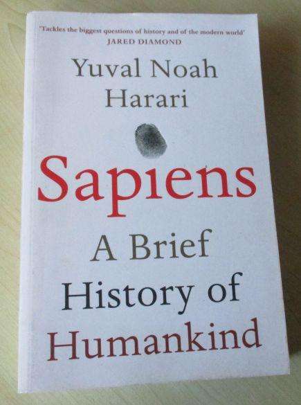 SAPIENS - A BRIEF HISTORY OF HUMANKIND - YUVAL NOAH HARARI