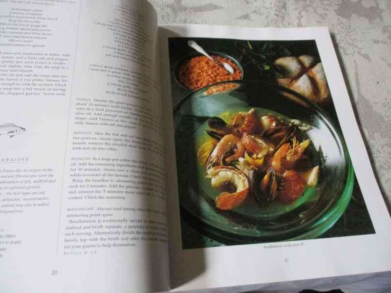 FREE FROM THE SEA - THE SOUTH AFRICAN SEAFOOD COOKBOOK - LANNICE SNYMAN & ANNE KLARIE