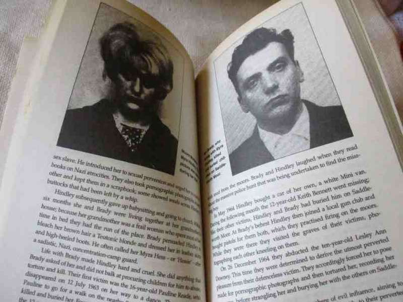 THE WORLD'S GREATEST SERIAL KILLERS    - NIGEL CAWTHORNE