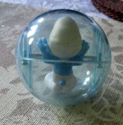 SMURF IN A SPHERE - PEYO - MCDONALDS 2013 ( SCARCE )